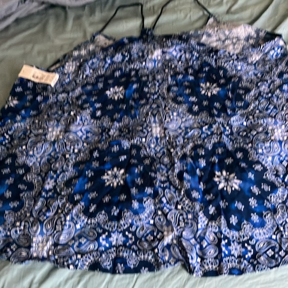 Blue and white no boundaries halter top cami. Size 3x. - Picture 2 of 2